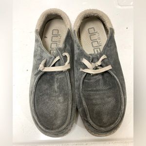 Hey Dude Suede Shoes women’s size 7